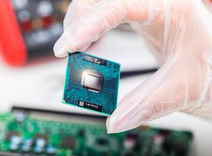 國產芯片每月生產制造30萬芯片，為什么還說我們做不出好芯片？