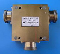 RADITEK同軸隔離器和循環器蜂窩/pcs (700mh z -999mh z )